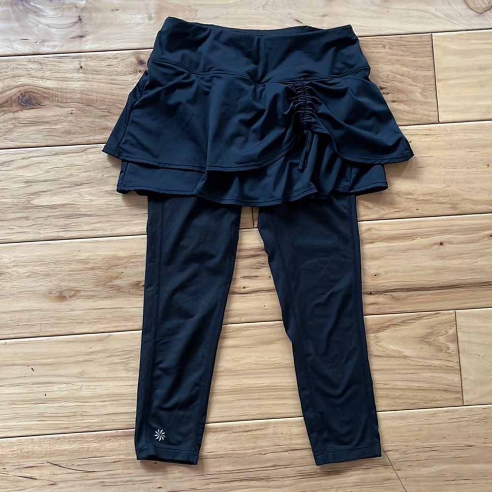 Athleta Cuteness Layered 2 in 1 Skirted Capri Leggings Style 919105 XXS